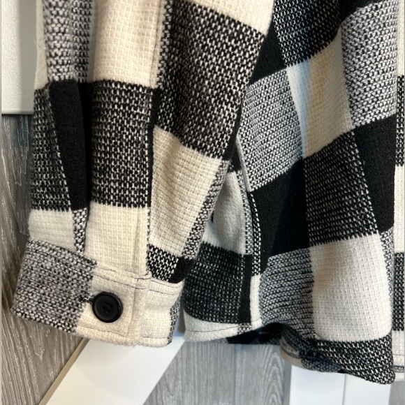 162. RDI Buffalo Plaid Shirt Jacket from Nordstrom Women’s 3X in Cream Plaid - Picture 6 of 9